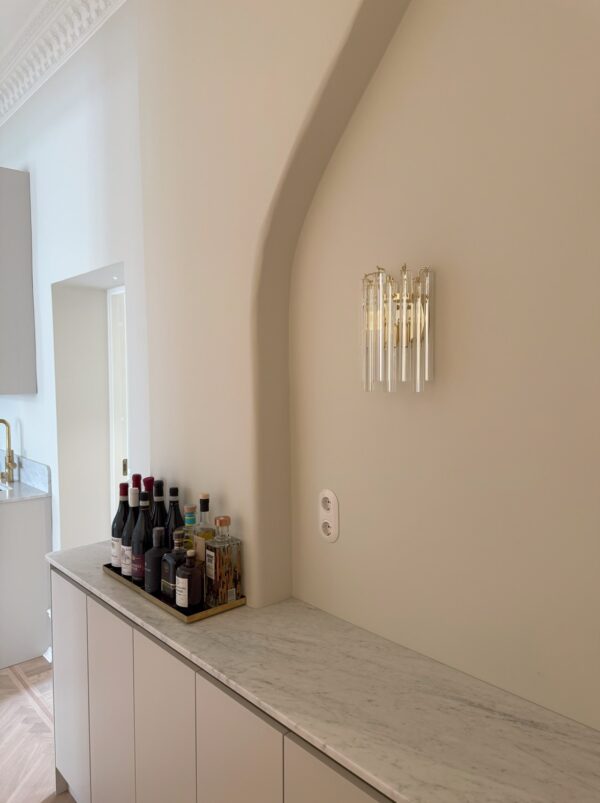 Transparent Murano Fiora wall lamp with prisms – handcrafted in Italy