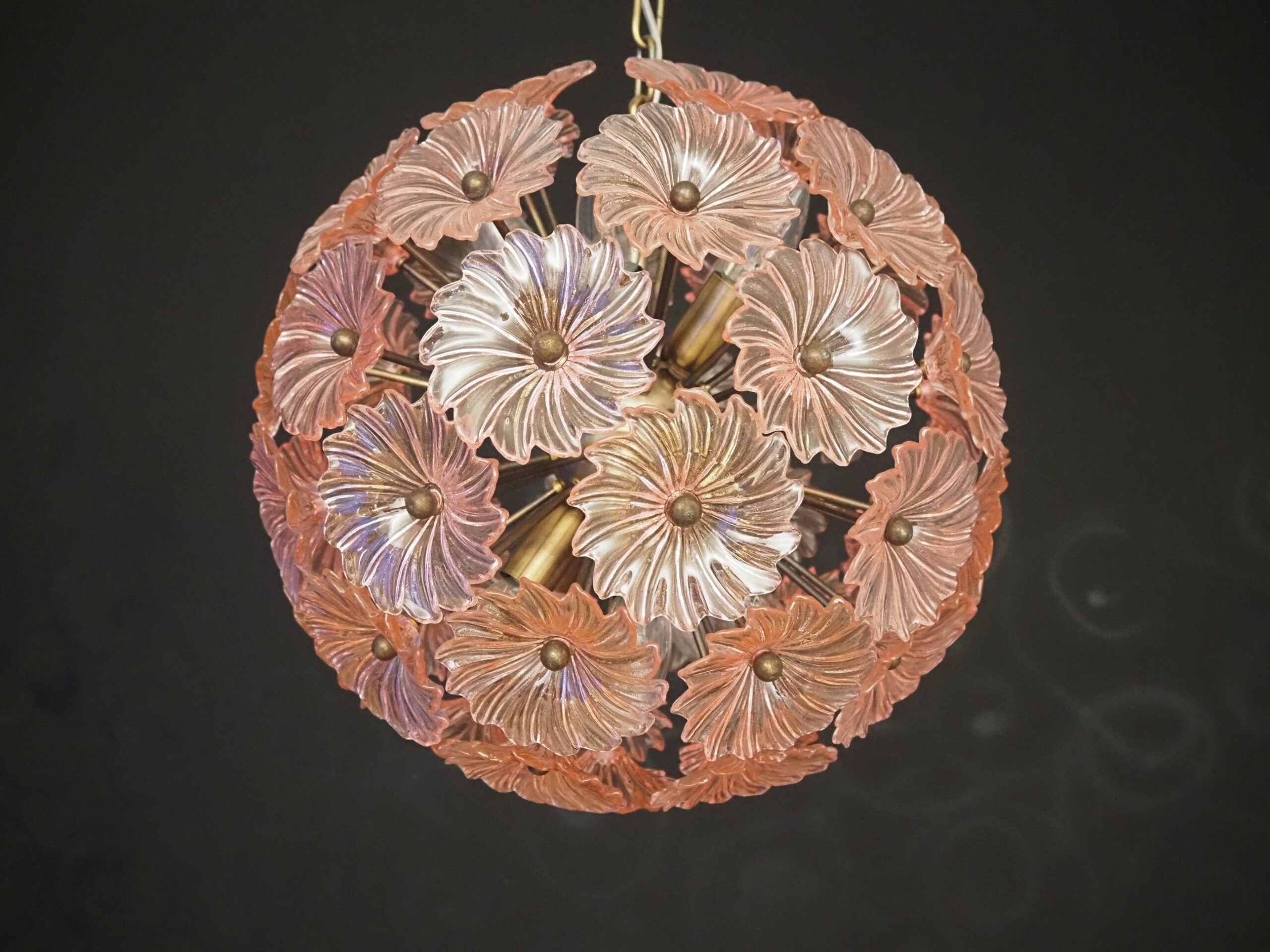 Handblown Murano glass — Sputnik Pink