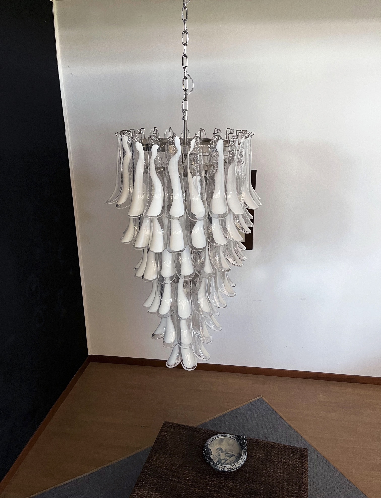 Handblown Murano glass — Petal White