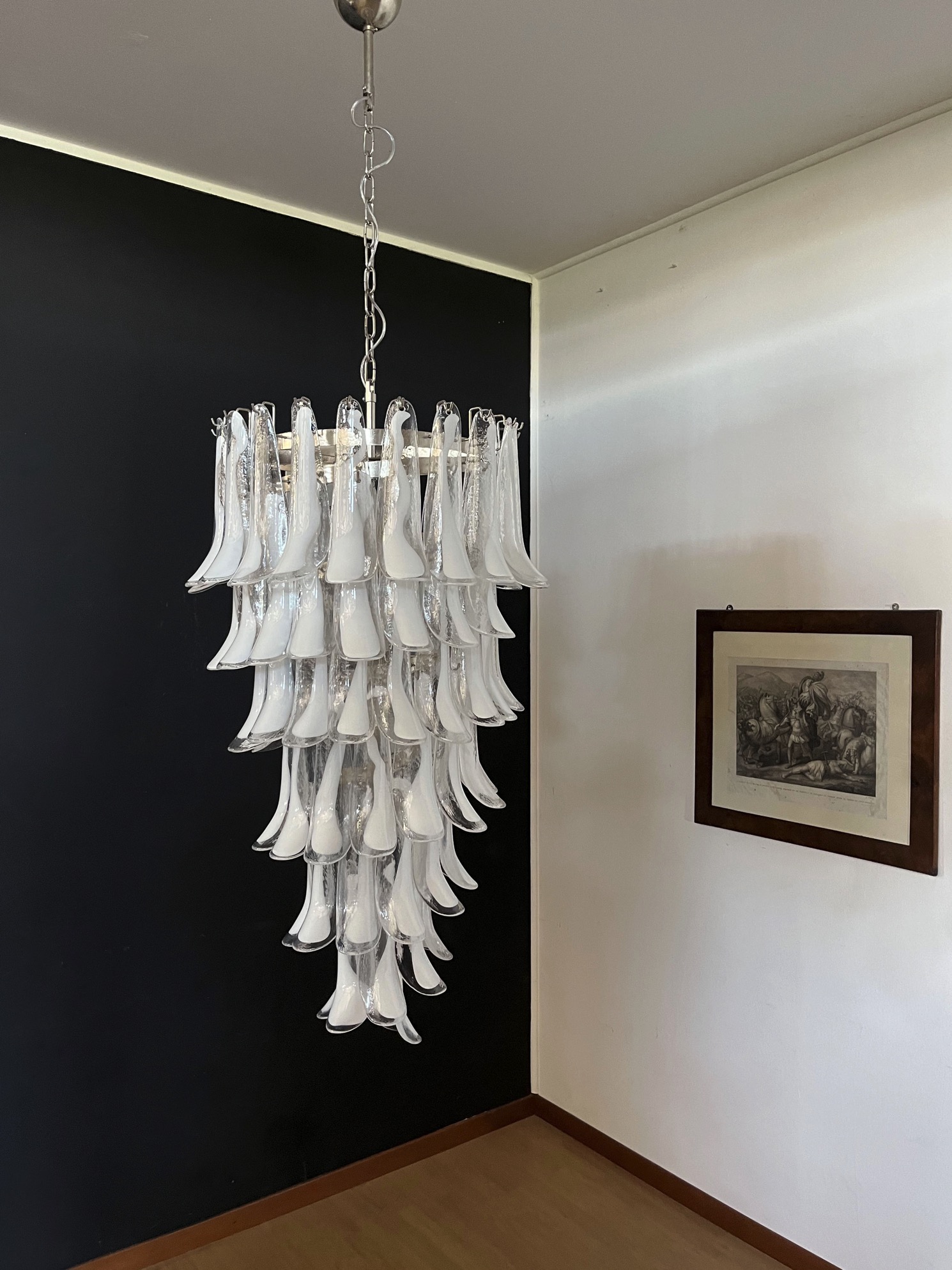 Handblown Murano glass — Petal White