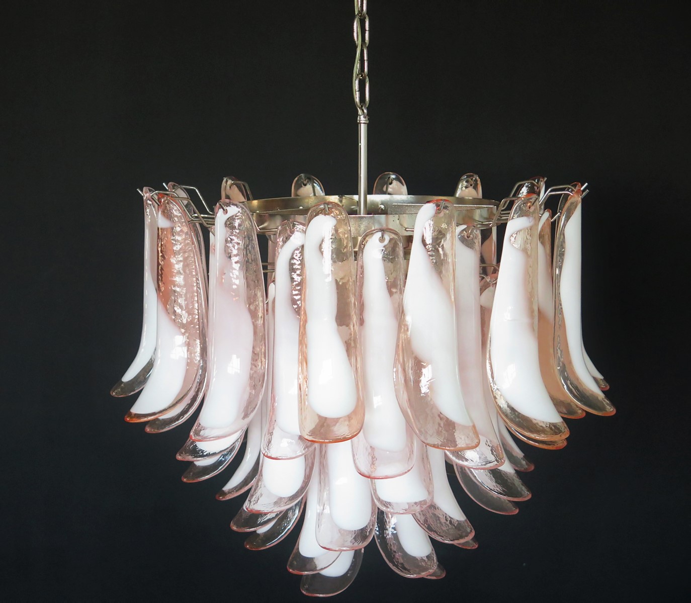Handblown Murano glass — Petal Pink
