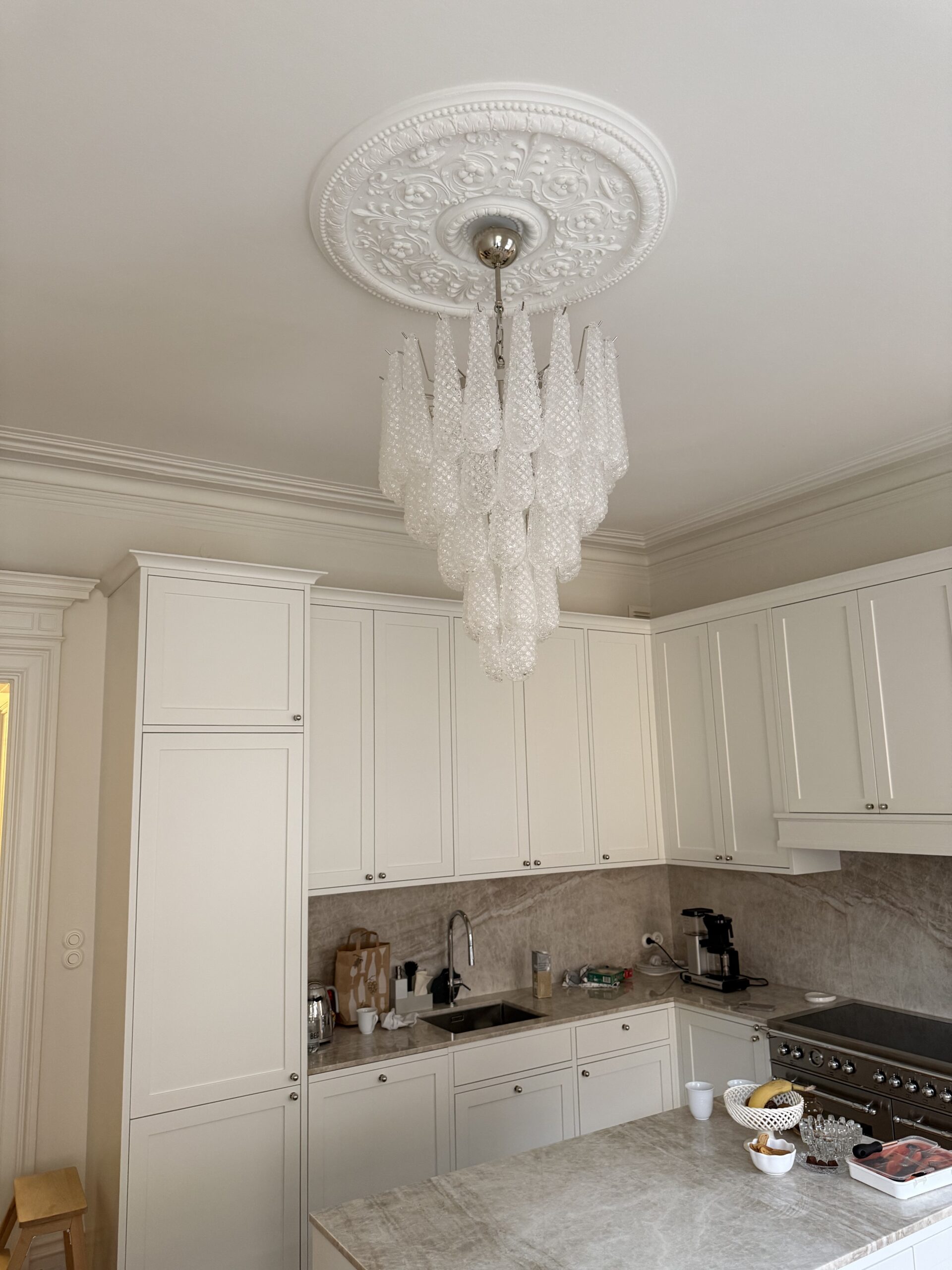 Transparent Murano Drop Chandelier – 52 Glass Drops — additional view 3