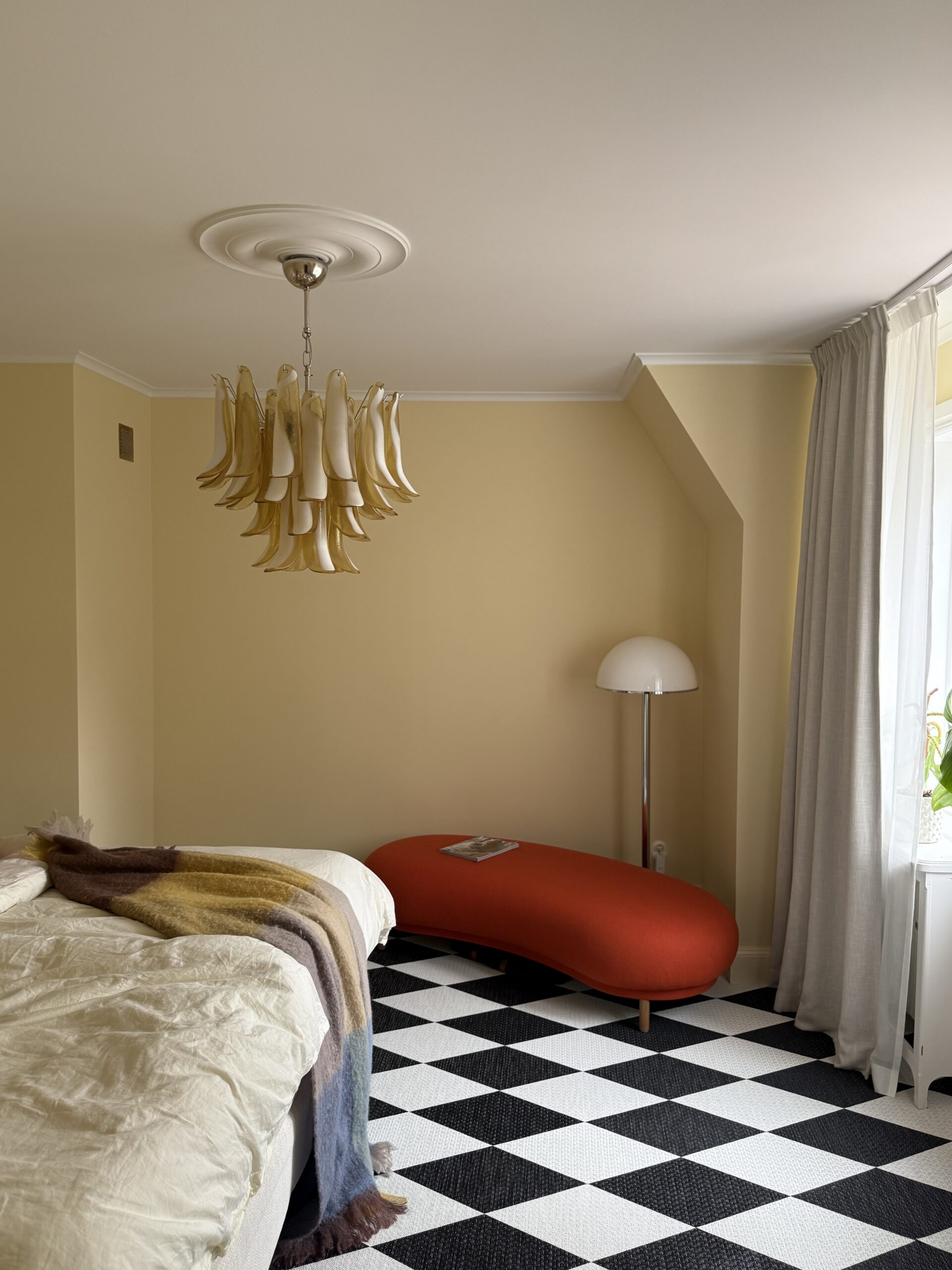 Amber Murano Petal Chandelier – 53 Glass Petals — additional view
