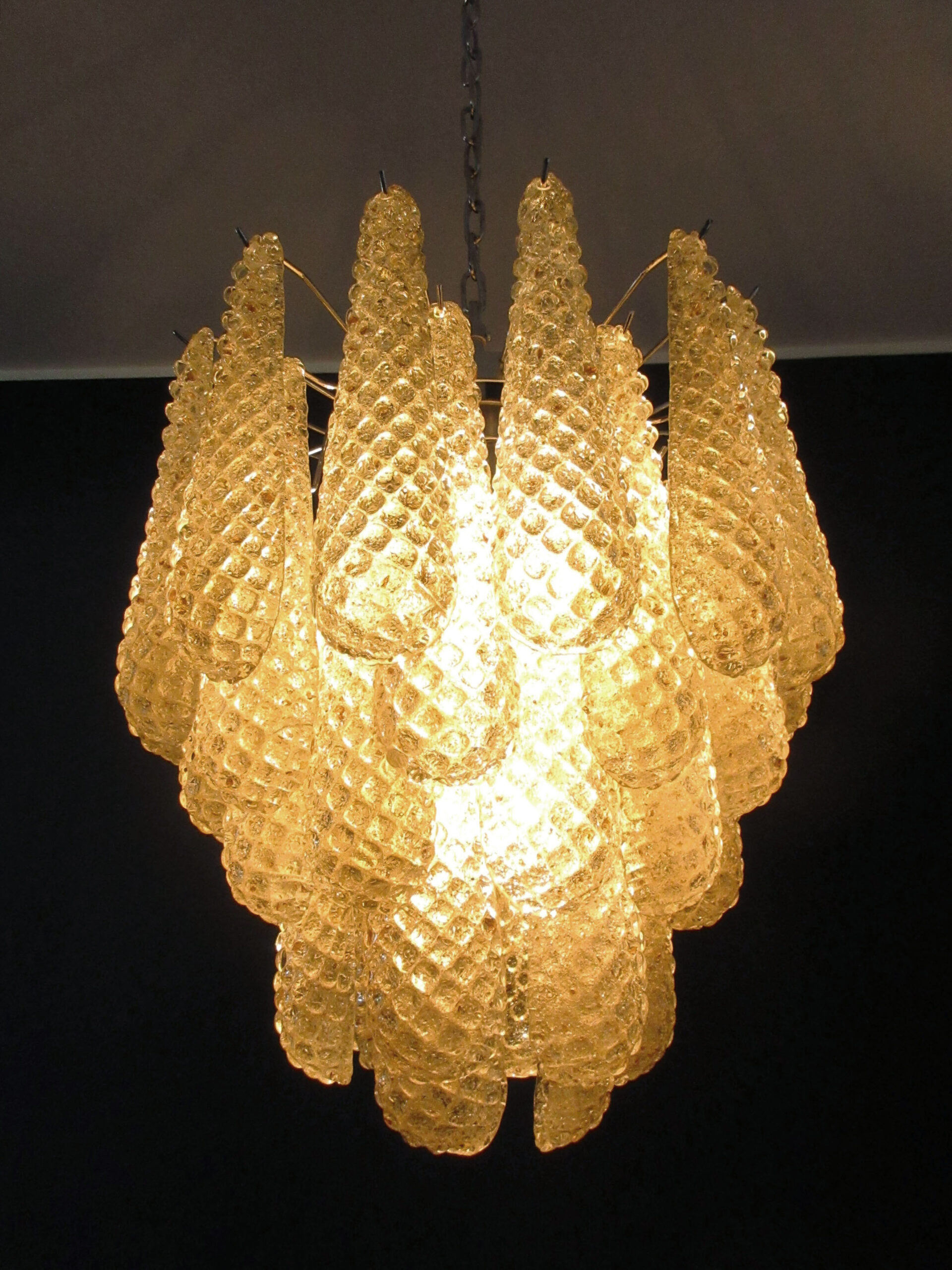 Amber Murano Drops Chandelier – 41 Glass Drops