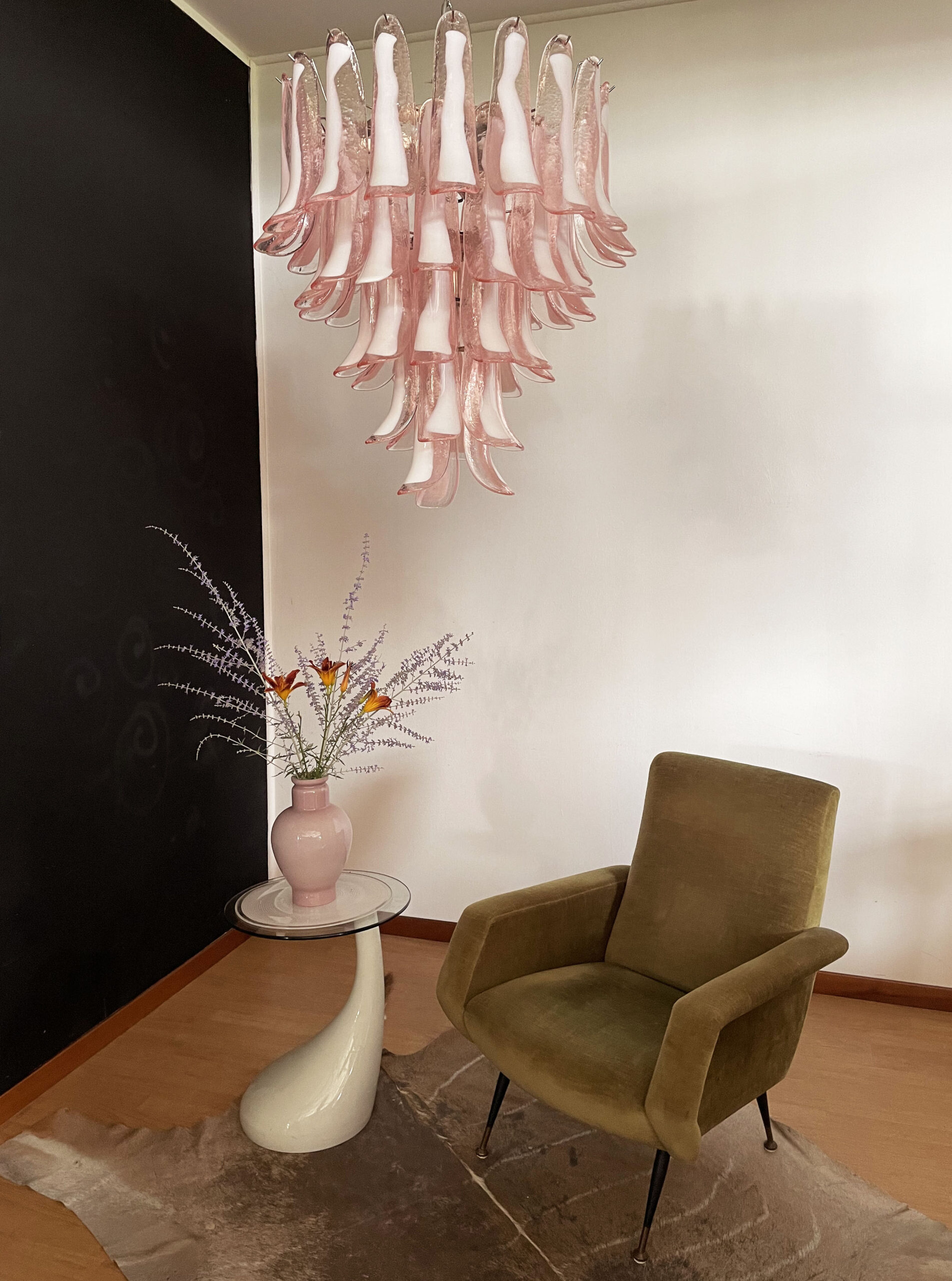Handblown Murano glass — Petal Pink