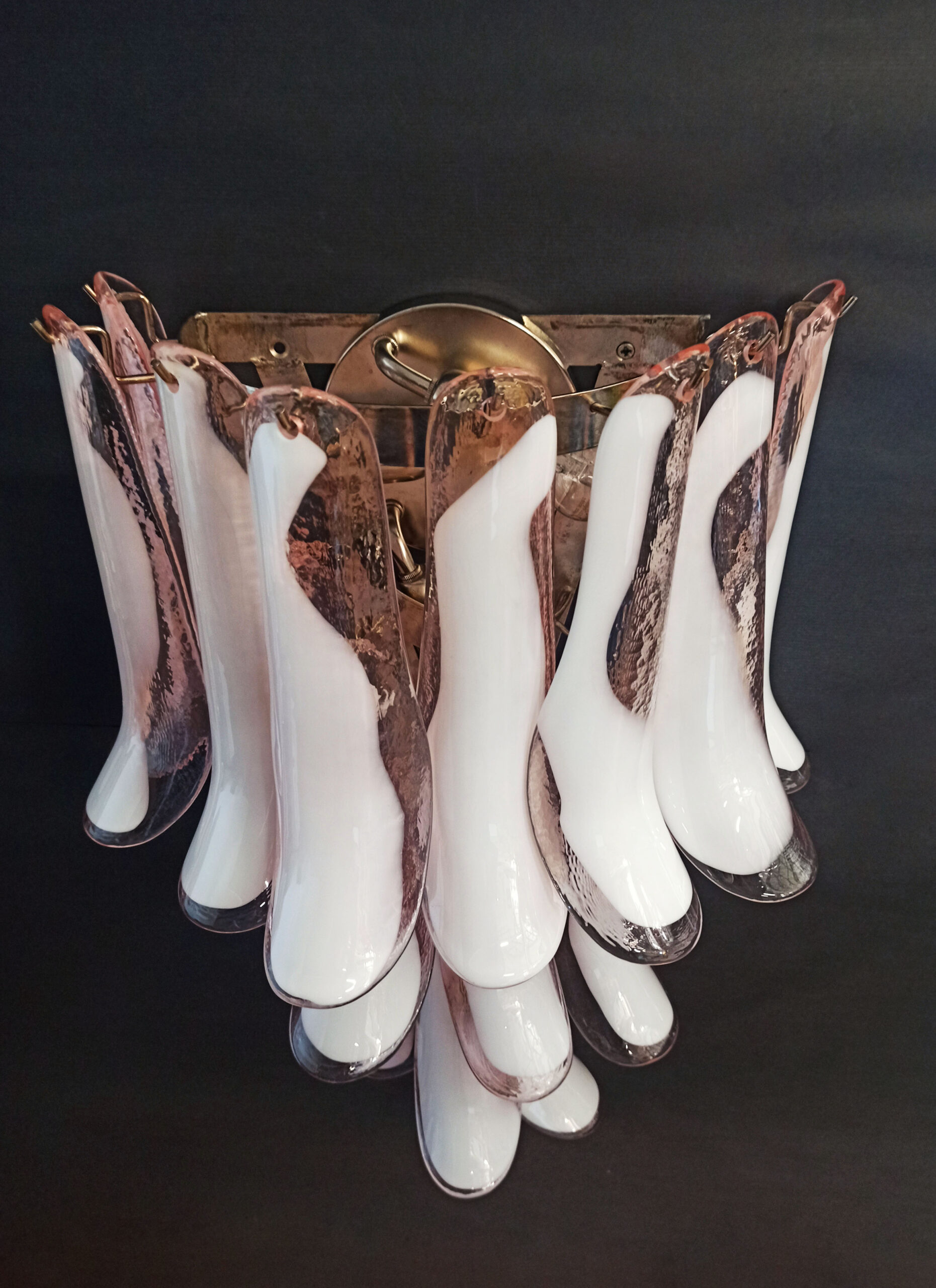 Handblown Murano glass — Petal Pink