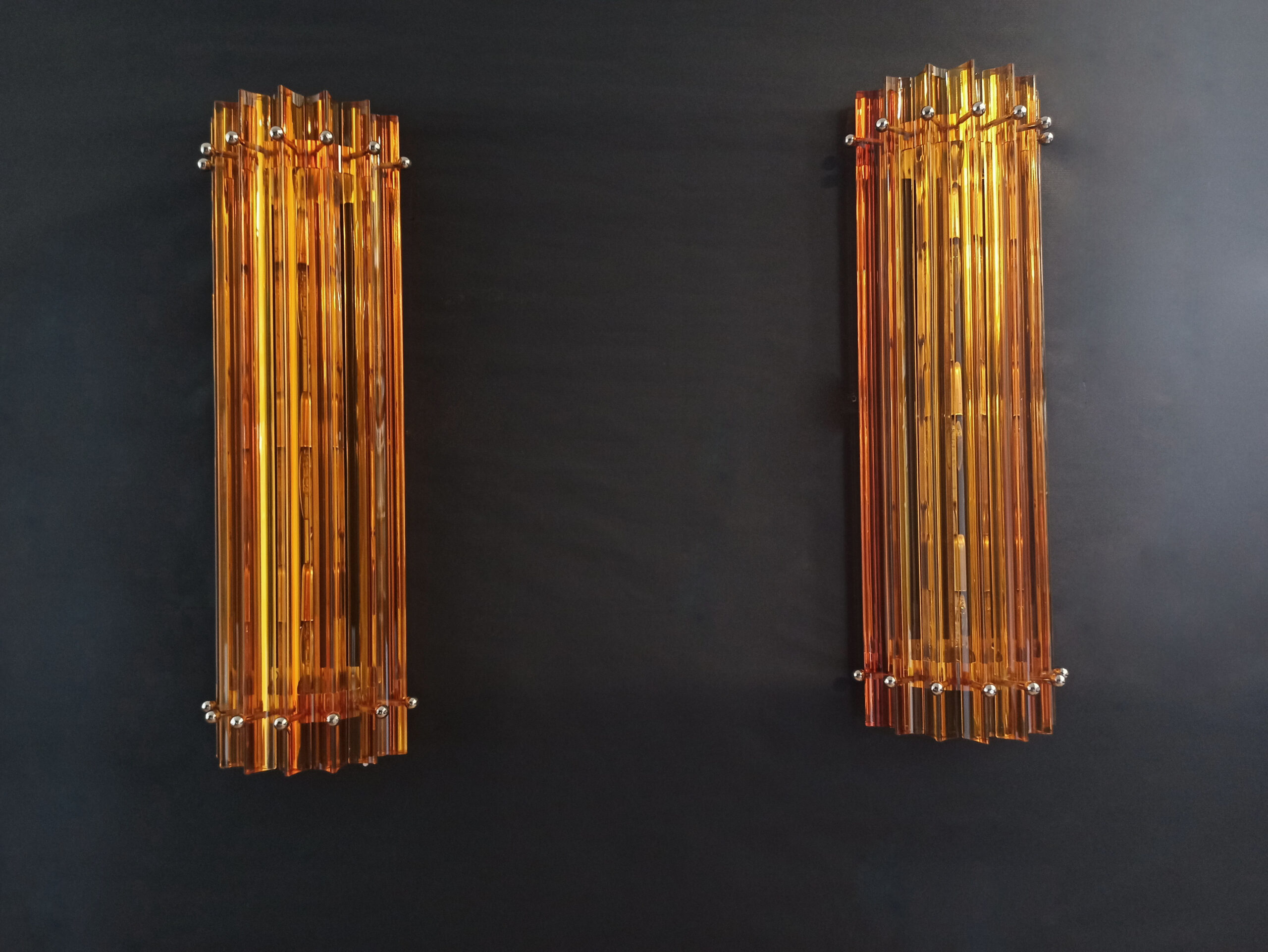 Handblown Murano glass — Triedri Amber