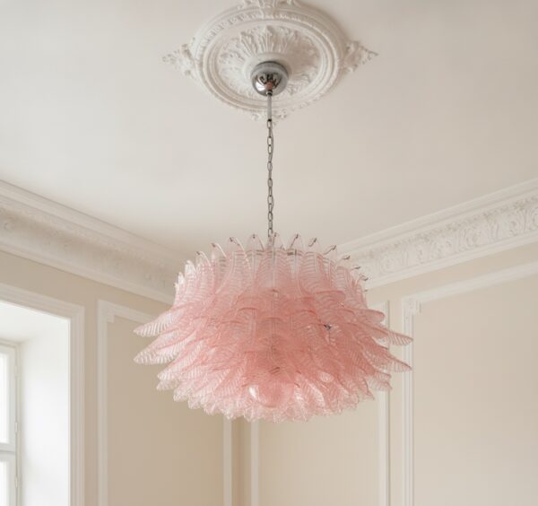 Handblown Murano Felci Chandelier – 100 Felci Glass under an ornate ceiling rose