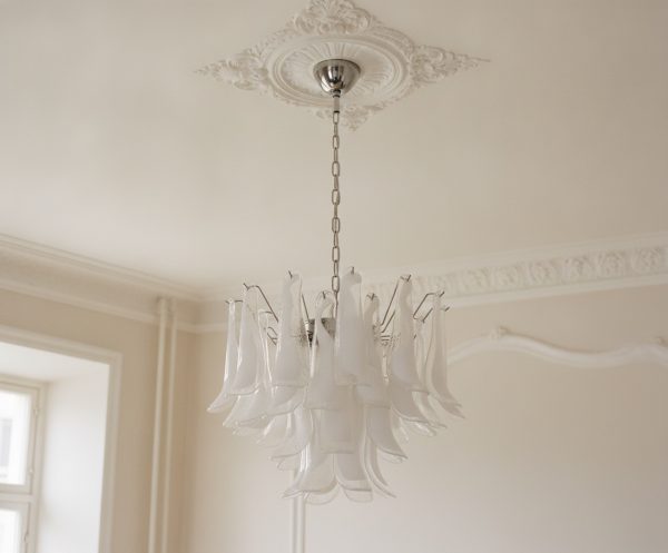 Handblown Murano Petal Chandelier – 36 Glass Petals under an ornate ceiling rose